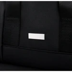 Panel frontal negro con cinta y placa plateada sin texto