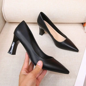 Escarpins femme à talon de 7,5 cm – Quatre couleurs