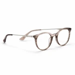 Montura de acetato color café transparente en ángulo sobre una superficie blanca, con varillas abiertas y puente integrado visible; lentes no incluidos.