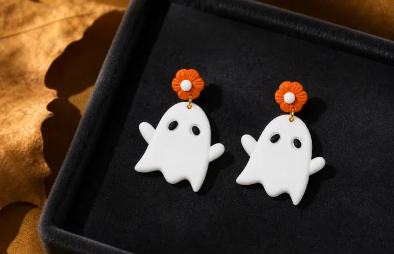 Cómo elegir aretes colgantes de fantasmas y calabazas: cuatro diseños, tamaño y par