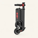HX X6 plegado en posición vertical con ruedas, abrazaderas rojas y marca HX visibles