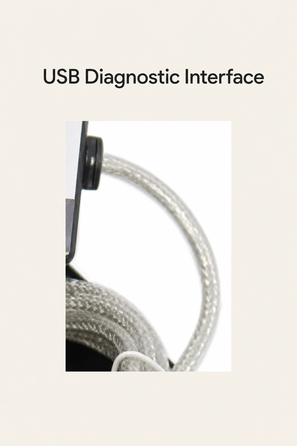 Nahaufnahme des silbernen Kabelanschlusses am schwarzen Interface-Rand neben der Überschrift USB Diagnostic Interface