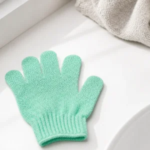 Gant Exfoliant en Nylon: Taille, Texture et Usage sous la Douche