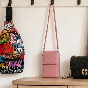 Bolso sling vs. bolso bandolera: posición, tamaño y uso diario
