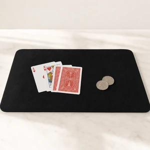 Alfombrilla de magia de cerca 30 × 20 cm: espacio para cartas y monedas
