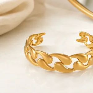 Waterdrop Open Cuff Bangle: Stainless Steel Fit and Styling Guide