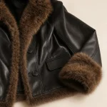 Damen Kunstlederjacke mit braunem Kunstfellbesatz für Herbst