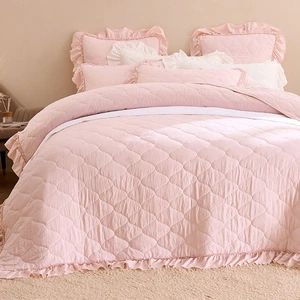 Colcha rosa matelassada com babado – Três tamanhos