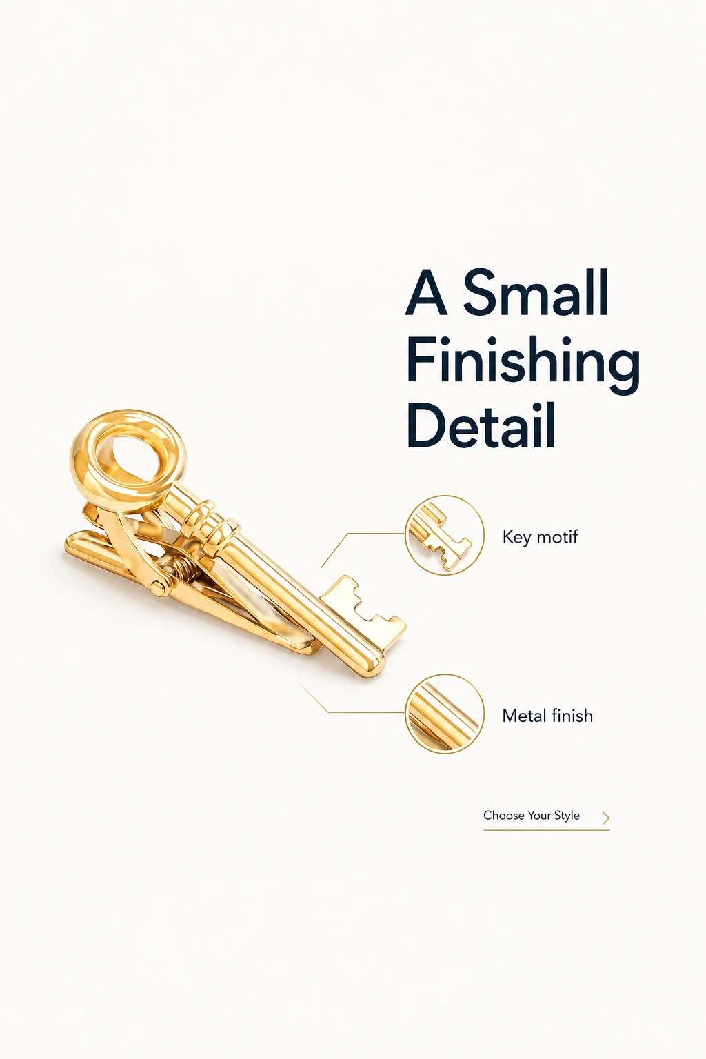 Goldfarbene Schlüssel-Krawattenklammer mit englischen Designdetails